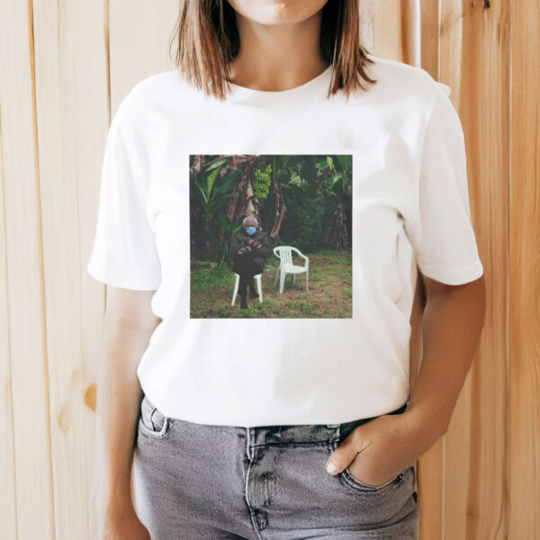 Bernie-Sanders-Jungle-Chair-Meme-T-Shirt-USA