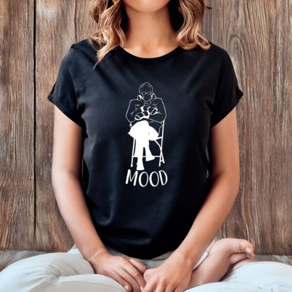 Bernie-Sanders-Shirt-–-Mood-Mittens-Meme-Outline-Tee