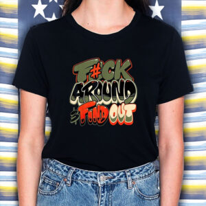 I-Know-Things-Anti-Trump-Shirt-–-Funny-Retro-Political-Tee-US